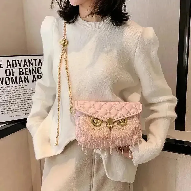 Chic Owl-Shaped Quilted Crossbody Bag