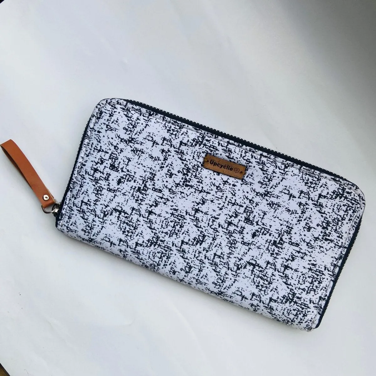 Eco-Friendly Hand-made Wallet - Classsic Black and White