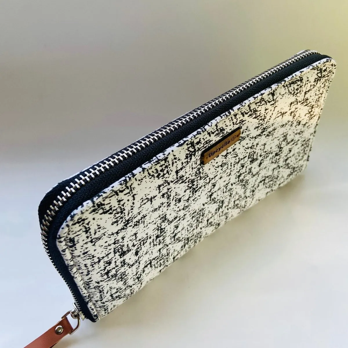 Eco-Friendly Hand-made Wallet - Classsic Black and White