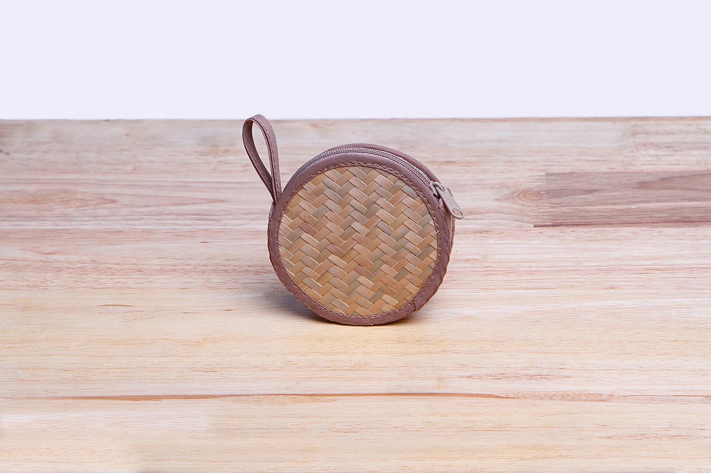 Nattira - Coin Reed-woven Bag