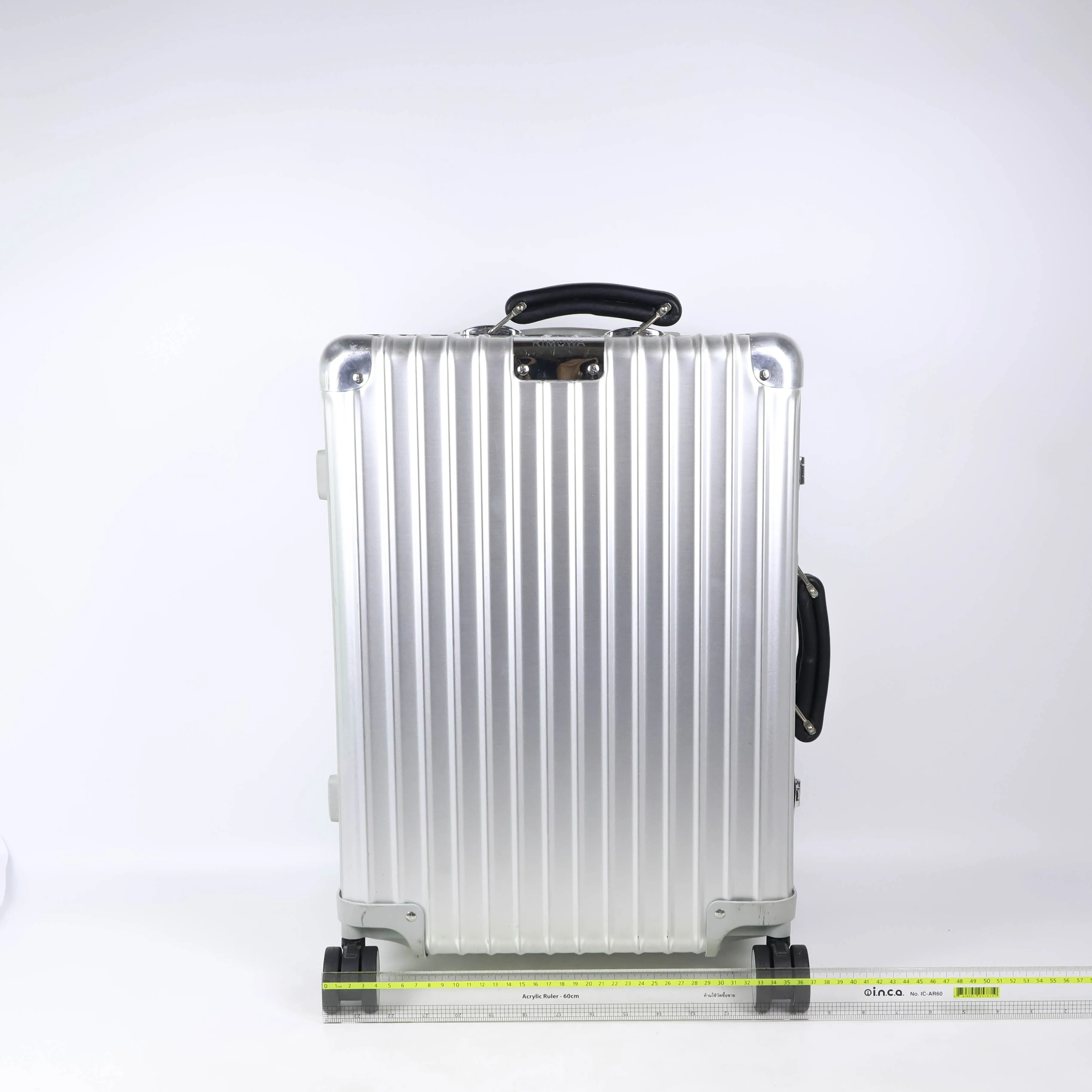 Rimowa Suitcase Classic Cabin Aluminium Carry On