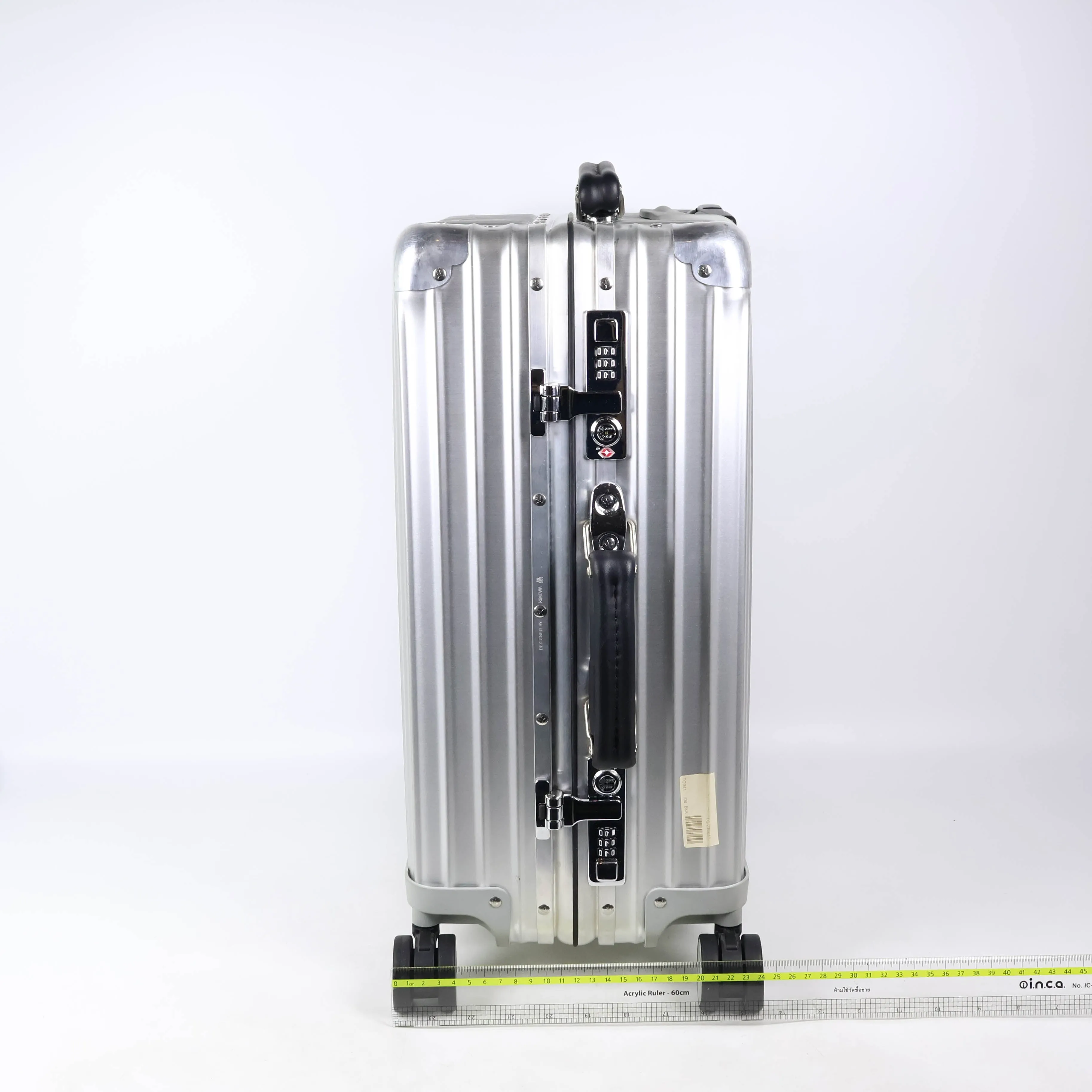 Rimowa Suitcase Classic Cabin Aluminium Carry On